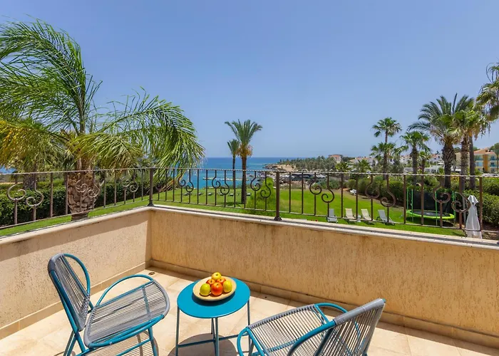 Sunnyvillas: 4br Seafront Villa*private Pool*bw44